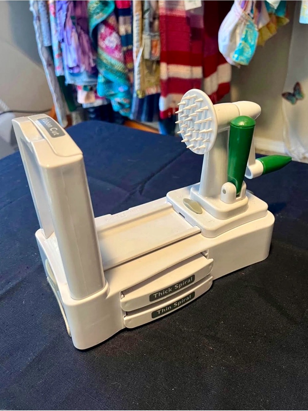 White and Green Spiralizer/Slicer Kitchen Tool